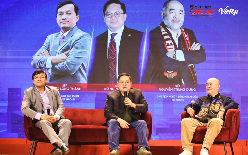 Các Sếp đồng hàng cùng Whose Chance Talk mùa 5 tại Đại học Quốc tế Hồng Bàng