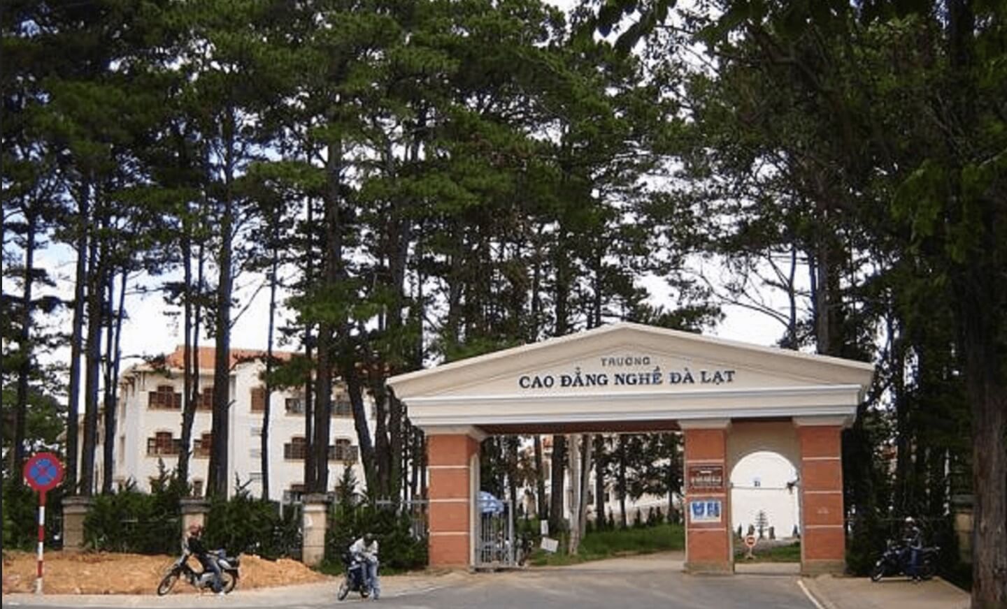 Trường Cao đẳng nghề Đà Lạt