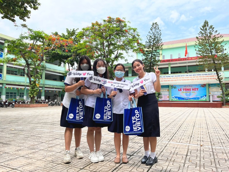 Lễ tổng kết Trường THPT Tân Bình Lễ tổng kết Trường THPT Tân Bình