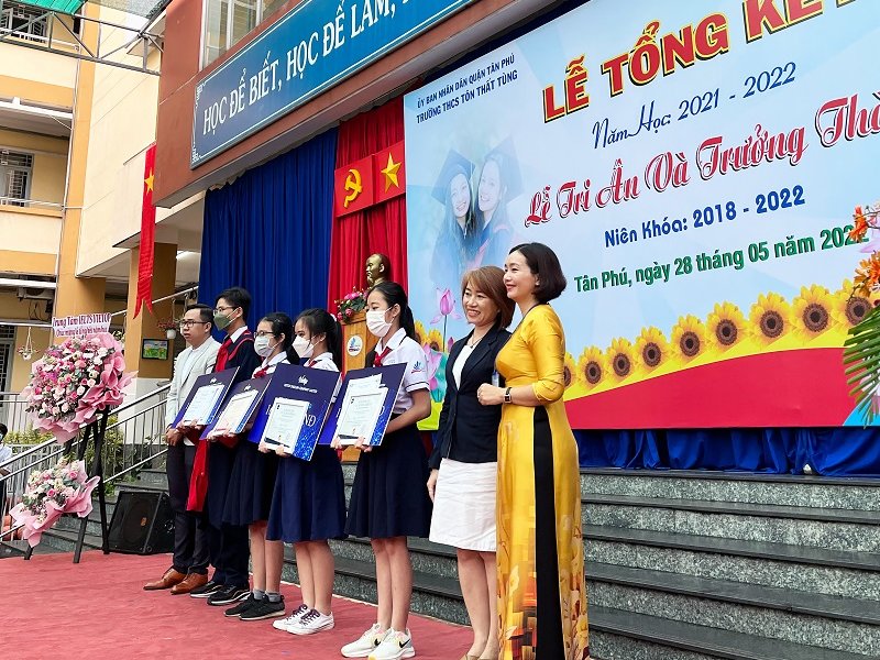Trường THCS Tôn Thất Tùng Trường THCS Tôn Thất Tùng
