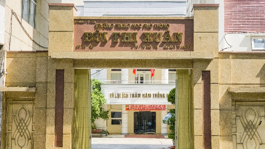 Trường THPT Bùi Thị Xuân Trường THPT Bùi Thị Xuân
