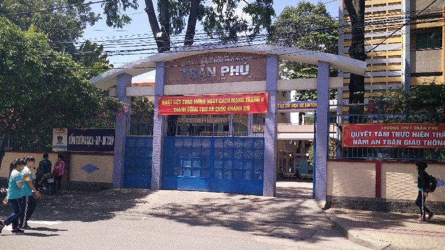 Trường THPT Trần Phú Trường THPT Trần Phú
