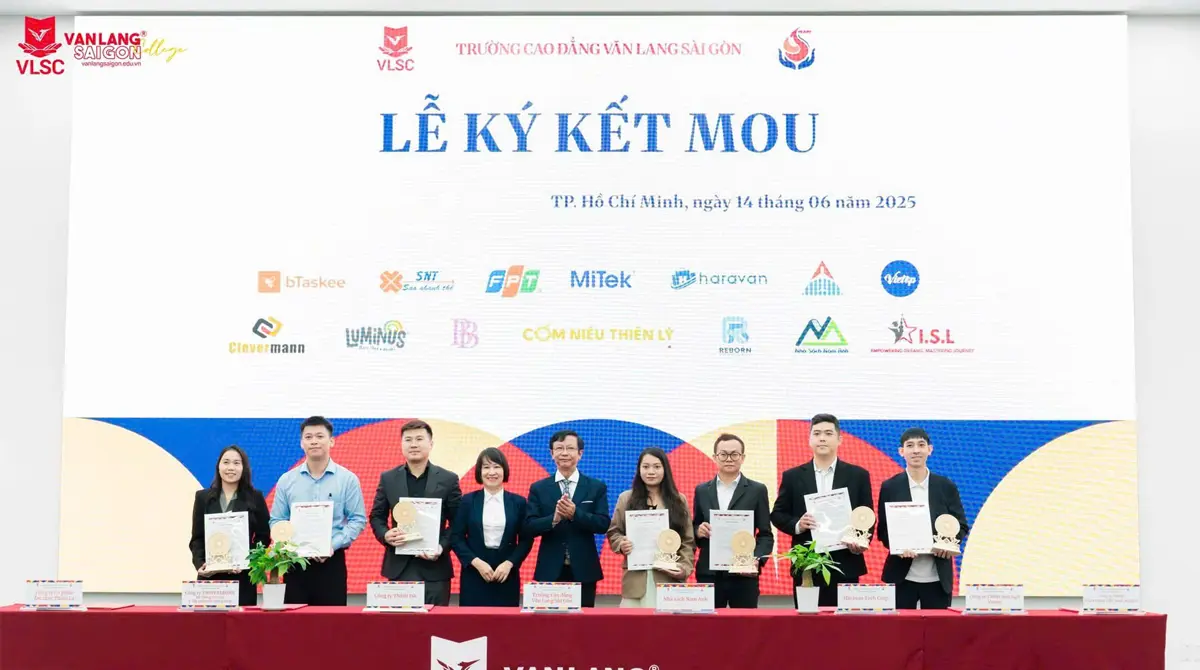 Lễ ký kết hợp tác MOU giữa J88DL Trang chính thức J88 hỗ Chí Minh và trường Cao đẳng Văn Lang Sài Gòn