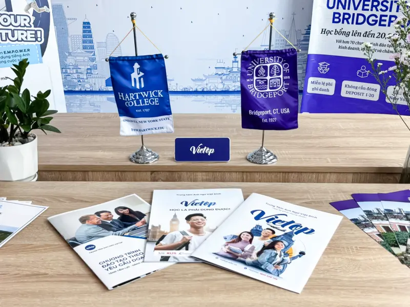 J88DL Trang chính thức J88 hỗ Chí Minh ký kết hợp tác chiến lược cùng Hartwick College và University of Bridgeport
