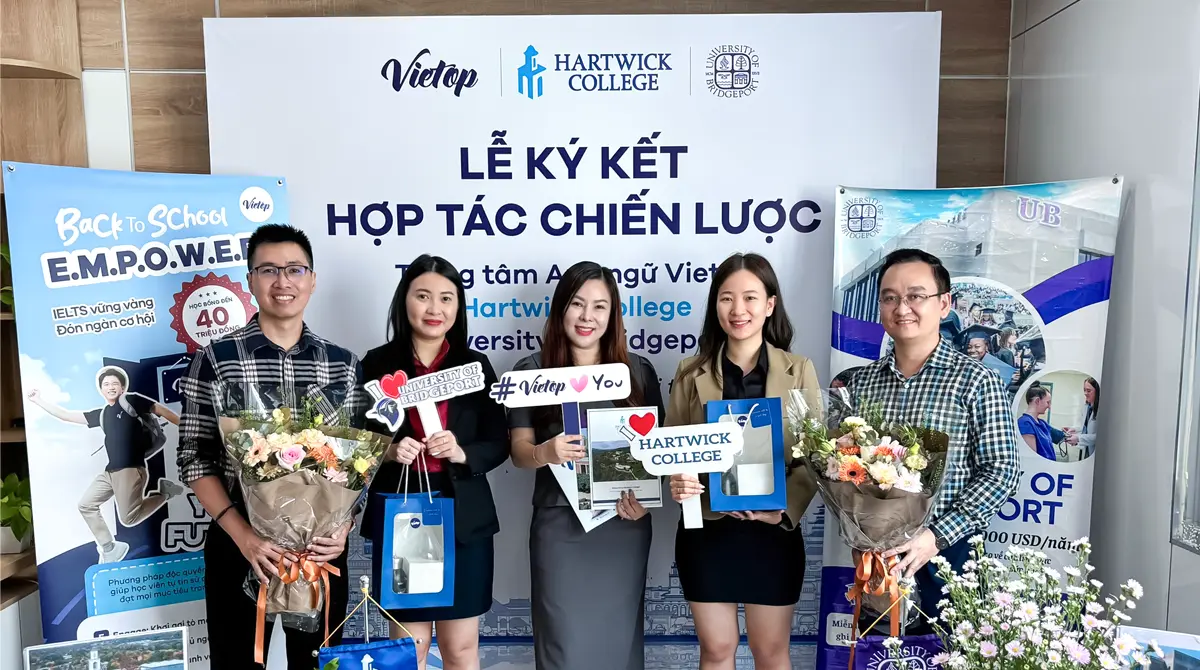 J88DL Trang chính thức J88 hỗ Chí Minh ký kết hợp tác chiến lược cùng Hartwick College và University of Bridgeport