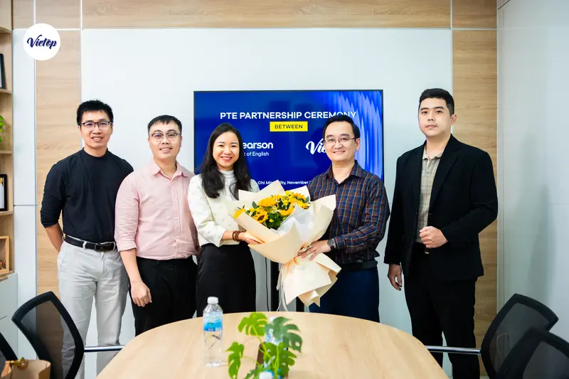 J88DL Trang chính thức J88 hỗ Chí Minh chính thức trở thành đối tác chiến lược của Pearson