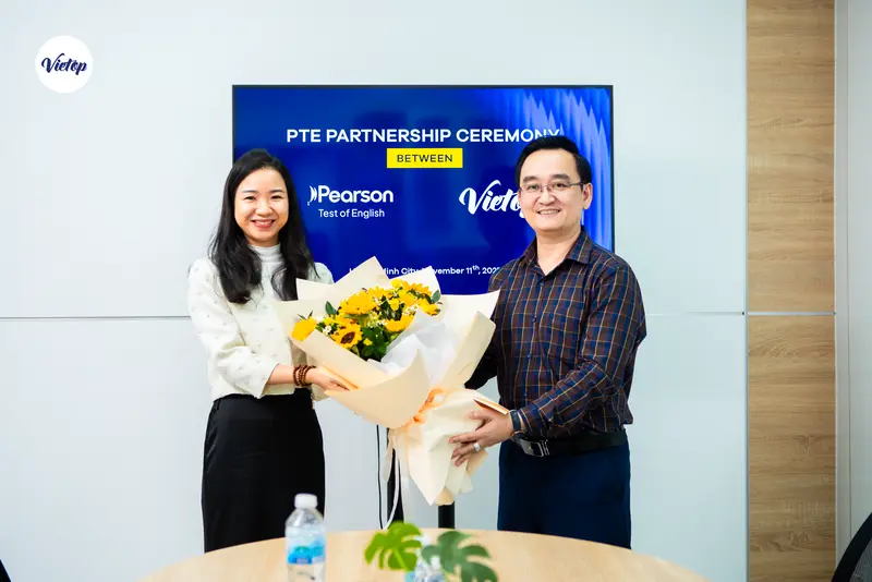 J88DL Trang chính thức J88 hỗ Chí Minh chính thức trở thành đối tác chiến lược của Pearson