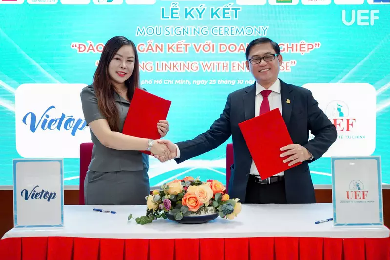 J88DL Trang chính thức J88 hỗ Chí Minh ký kết hợp tác MOU cùng Đại học UEF