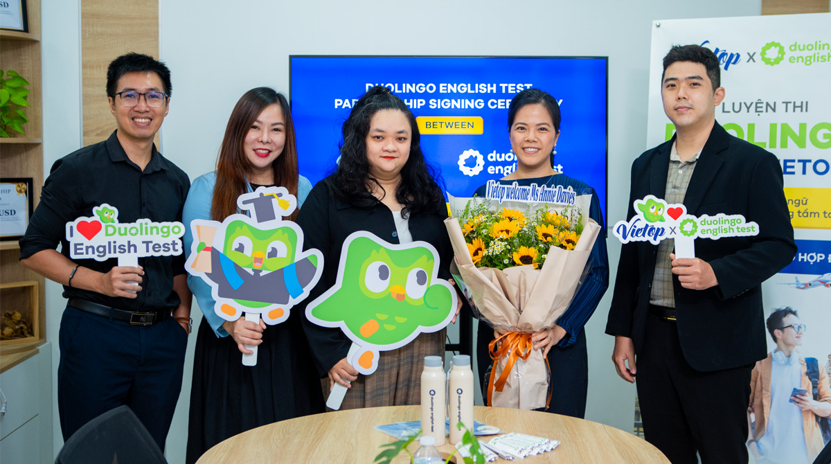 Ảnh sự kiện trao đổi hợp tác với Duolingo