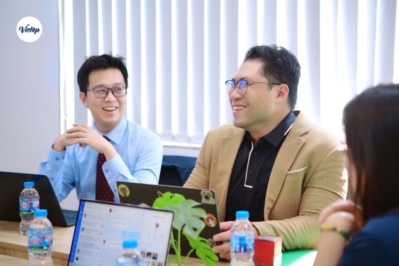 Lễ ký kết hợp tác J88DL Trang chính thức J88 hỗ Chí Minh × VNC
